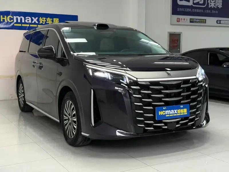 Summer 2026 DM-i 218KM Excellence — миниатюра 3