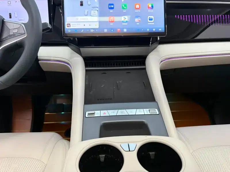 Summer 2026 DM-i 218KM Excellence — миниатюра 9