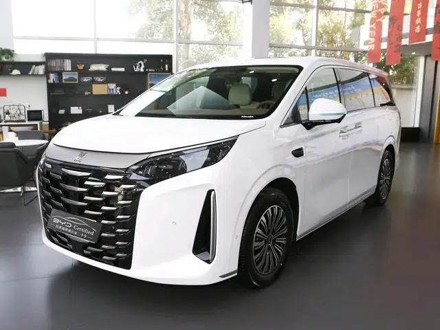 Summer 2025 DM-i 180KM Super Edition