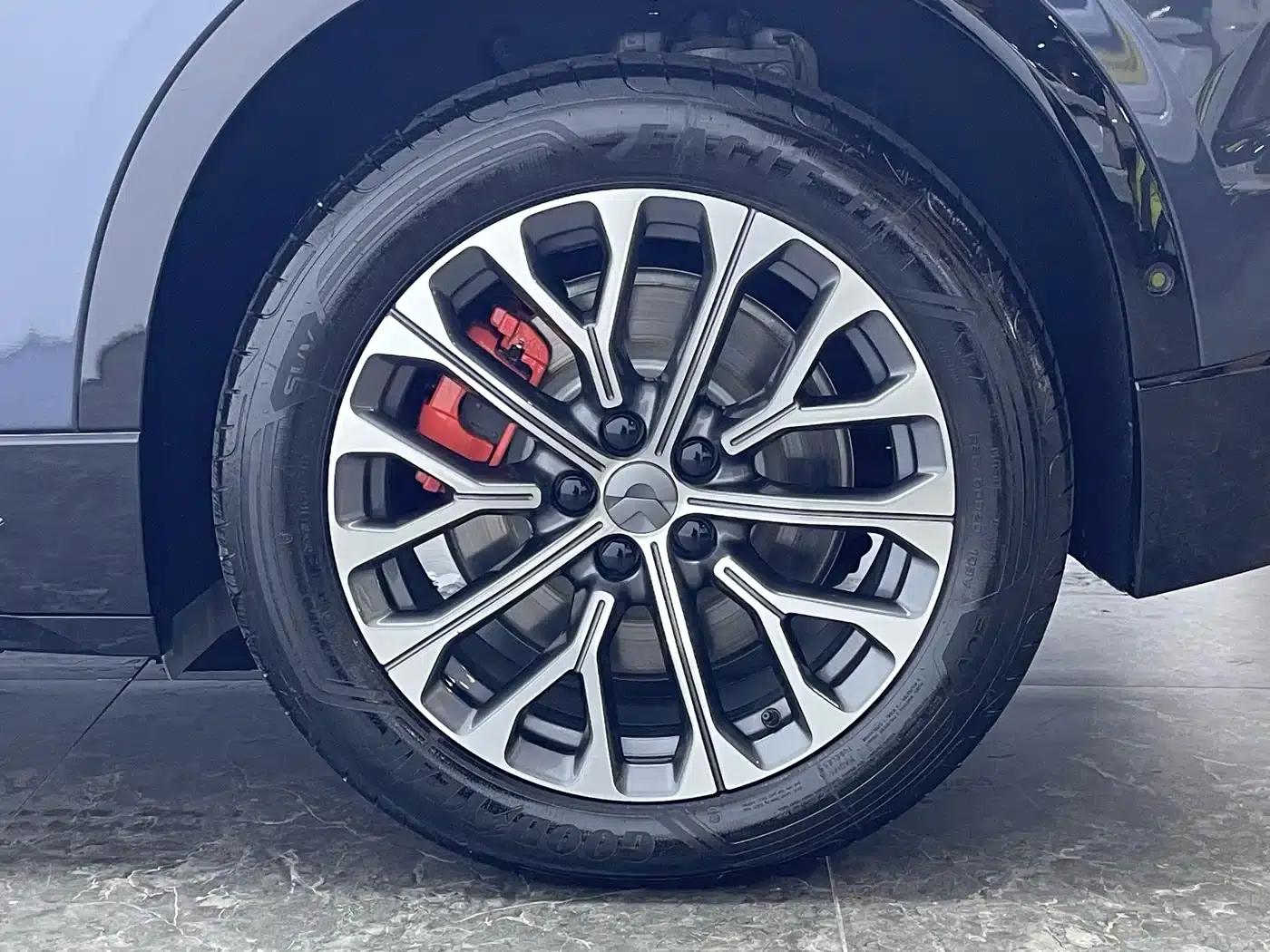 NIO EC6 2025 model 75kWh — миниатюра 8