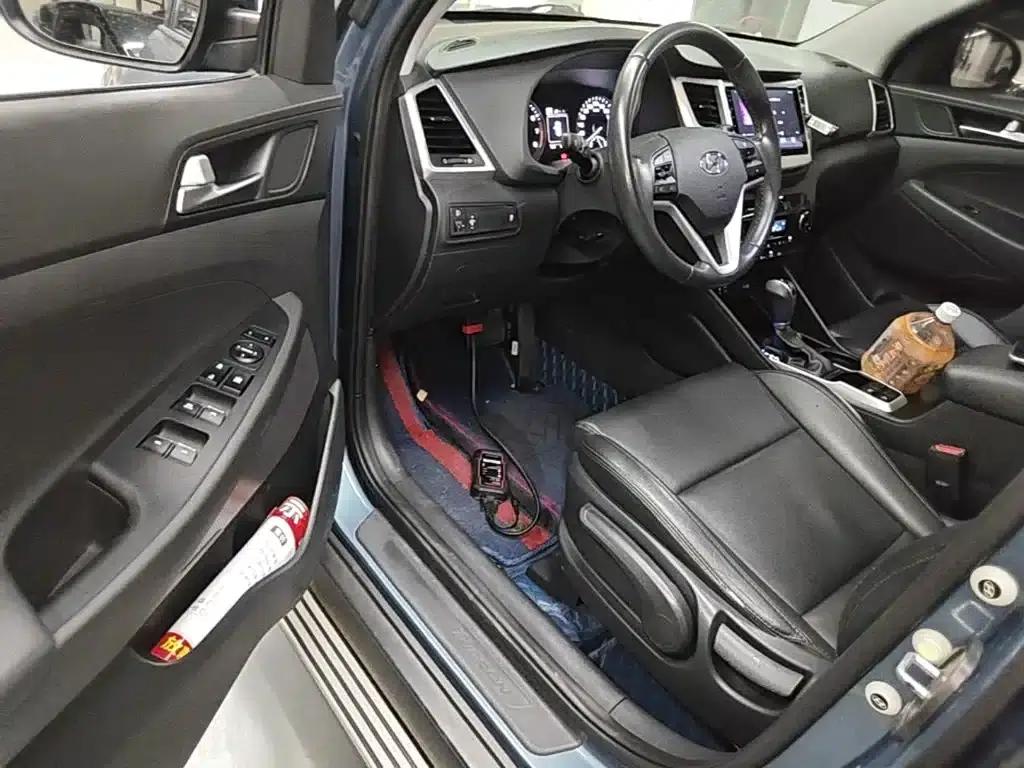 Tucson 2015 1.6T Dual-Clutch Two-Wheel Drive Intelligent Model — миниатюра 16