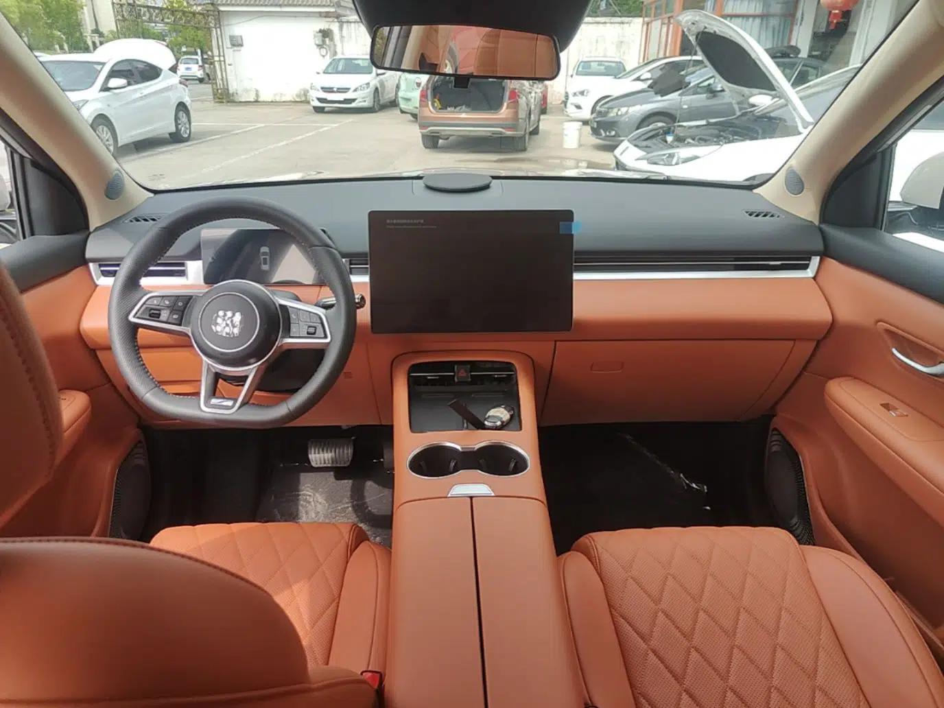 Landian E5 PLUS 2026 Model 230km Ultra-Long-Range Version Ultra 7-seater — миниатюра 17
