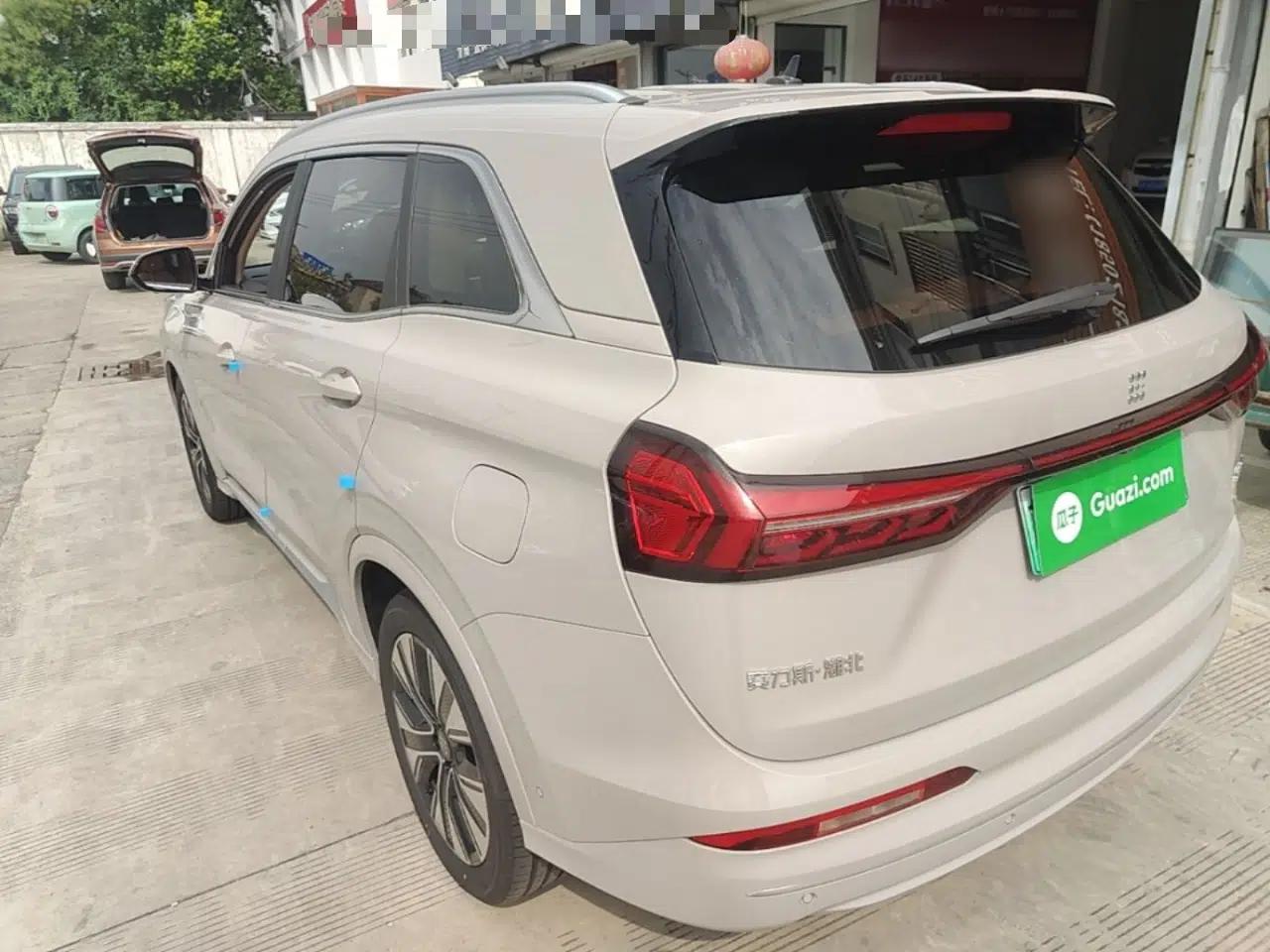 Landian E5 PLUS 2026 Model 230km Ultra-Long-Range Version Ultra 7-seater — миниатюра 4