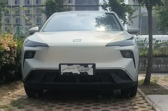 Yueyi 03 2025 Model 445km Heartfelt Edition — миниатюра 2