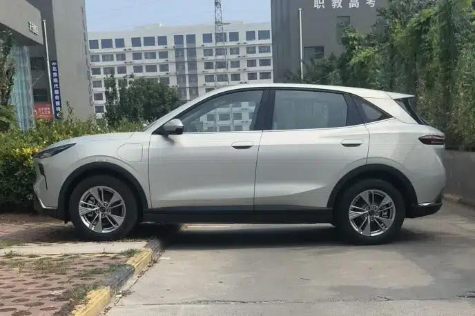Yueyi 03 2025 Model 445km Heartfelt Edition — миниатюра 3