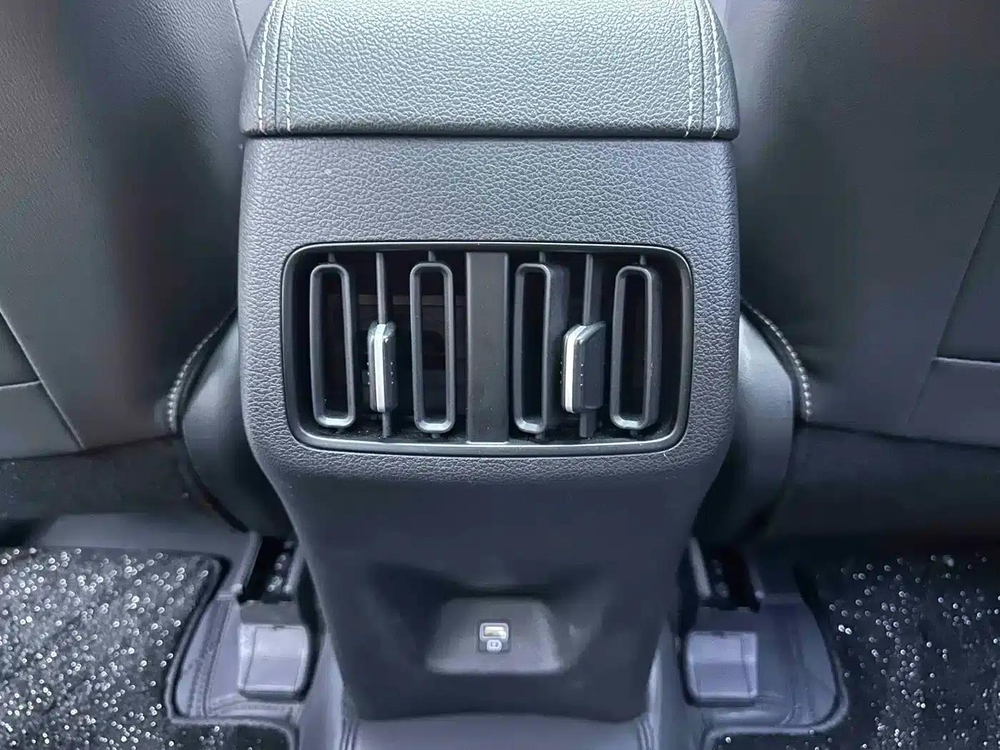 Beijing Hyundai ix35 2021 240TGDi DCT 2WD GLS Leading Edition — миниатюра 17