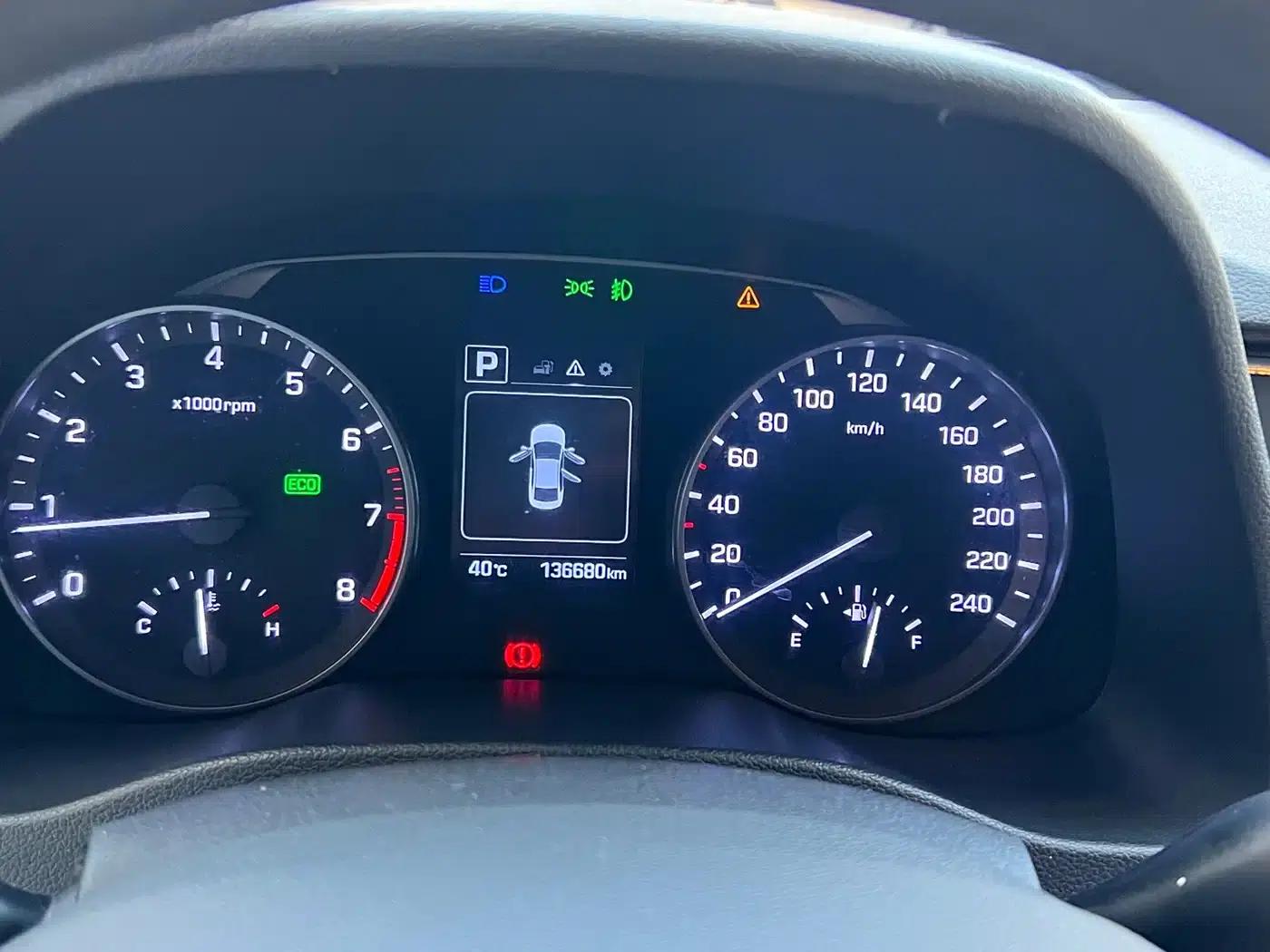 Hyundai Elantra 2016 1.6L Automatic Smart Elite Edition — миниатюра 5