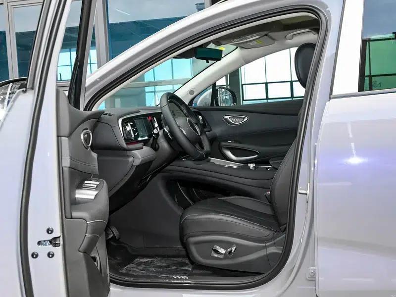 Hiace 05EV 2025 Model 520KM Intelligent Navigation Edition — миниатюра 7