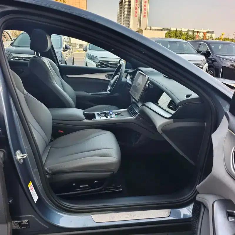 Seal 07DM 2025 Intelligent Driving Edition DM-i 125KM Luxury Model — миниатюра 22