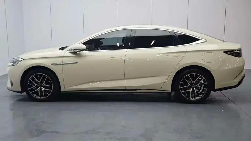 Seal 07DM 2025 Intelligent Driving Edition DM-i 125KM Luxury Model — миниатюра 4
