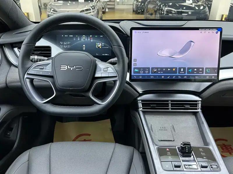 Seal 07DM 2025 Intelligent Driving Edition DM-i 125KM Premium — миниатюра 7