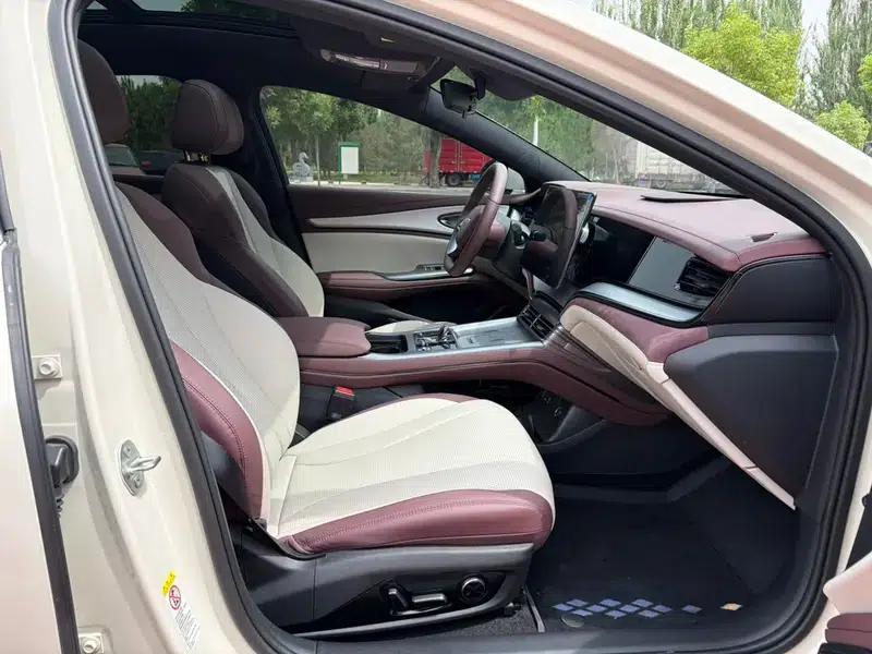 Seal 07DM 2025 Intelligent Driving Edition DM-i 125KM Luxury Model — миниатюра 8
