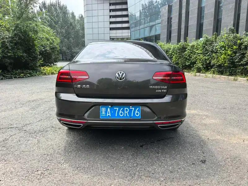 2017 Volkswagen Passat 330TSI DSG Luxury — миниатюра 5