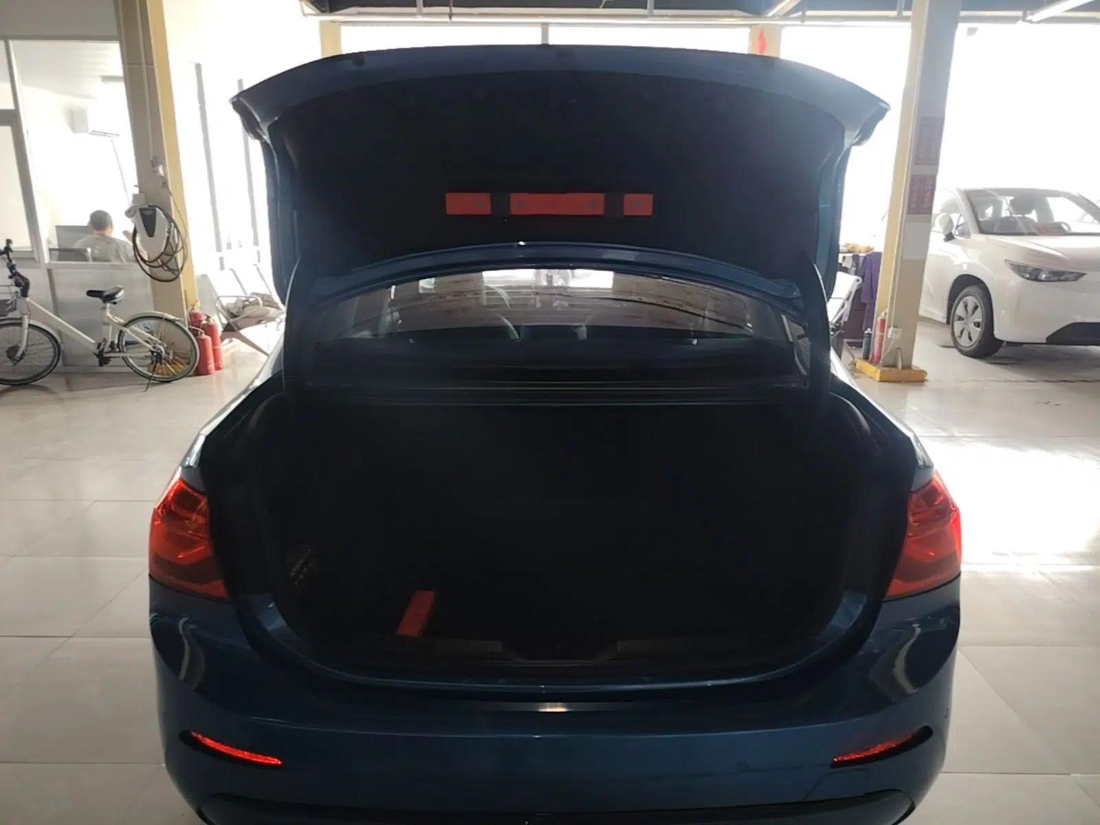 BMW 1 Series 2017 118i Sport Edition — миниатюра 22