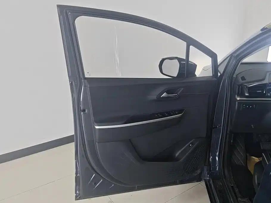 Kusto 2024 270TGDi LUX Premium Edition — миниатюра 7