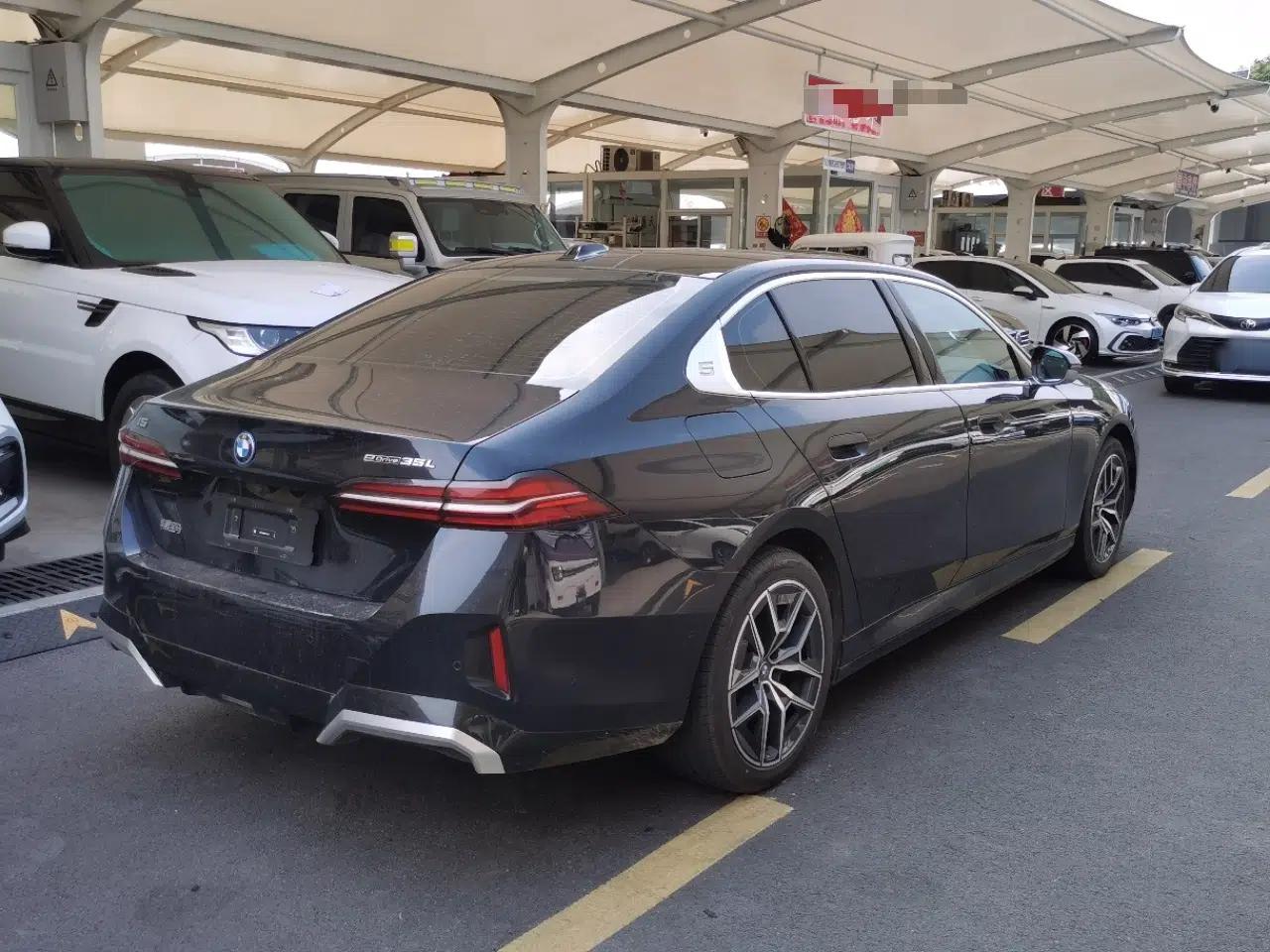 BMW i5 2024 eDrive 35L M Sport Package — миниатюра 4