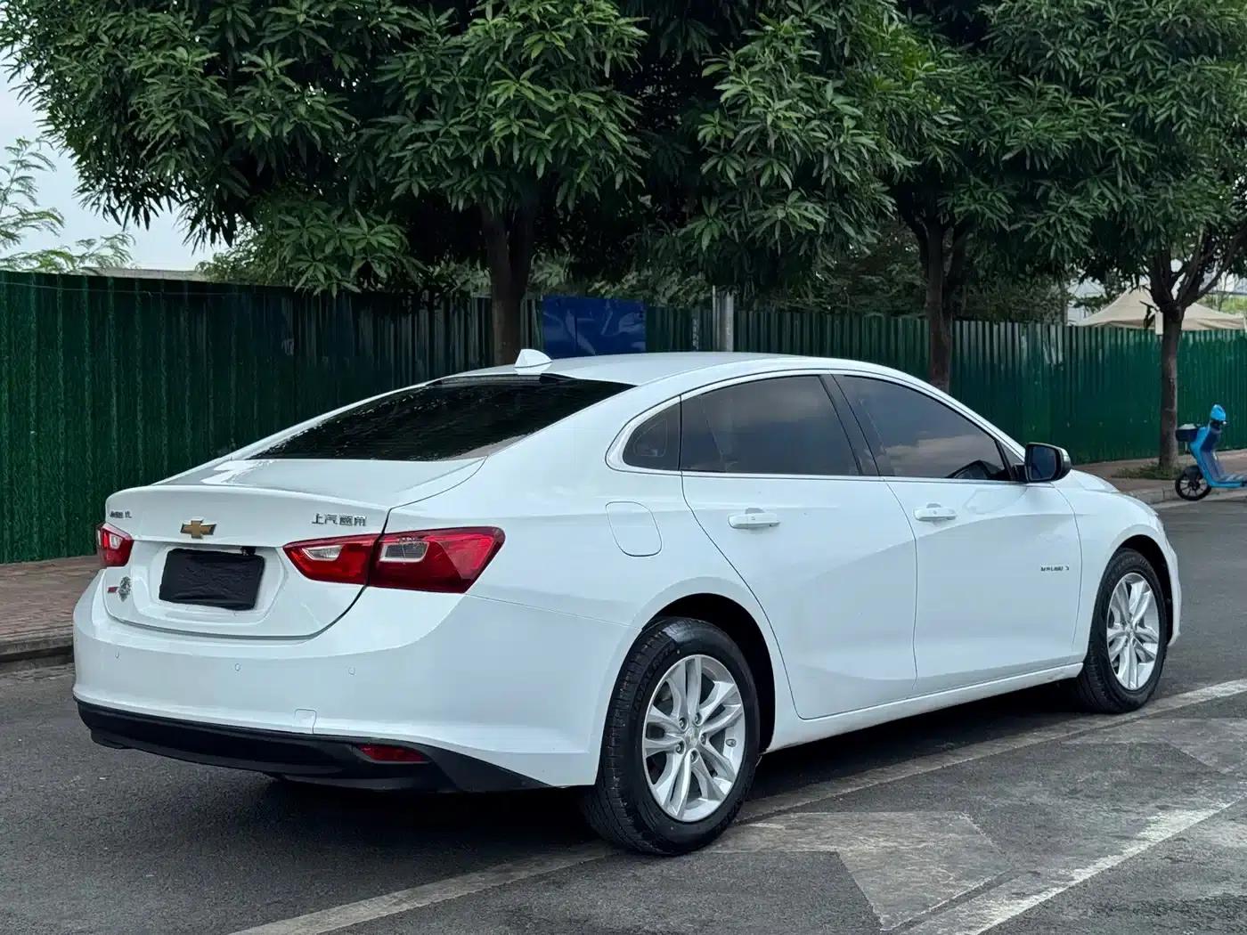 2017 Chevrolet Malibu XL 1.5T Automatic Elite Edition — миниатюра 5