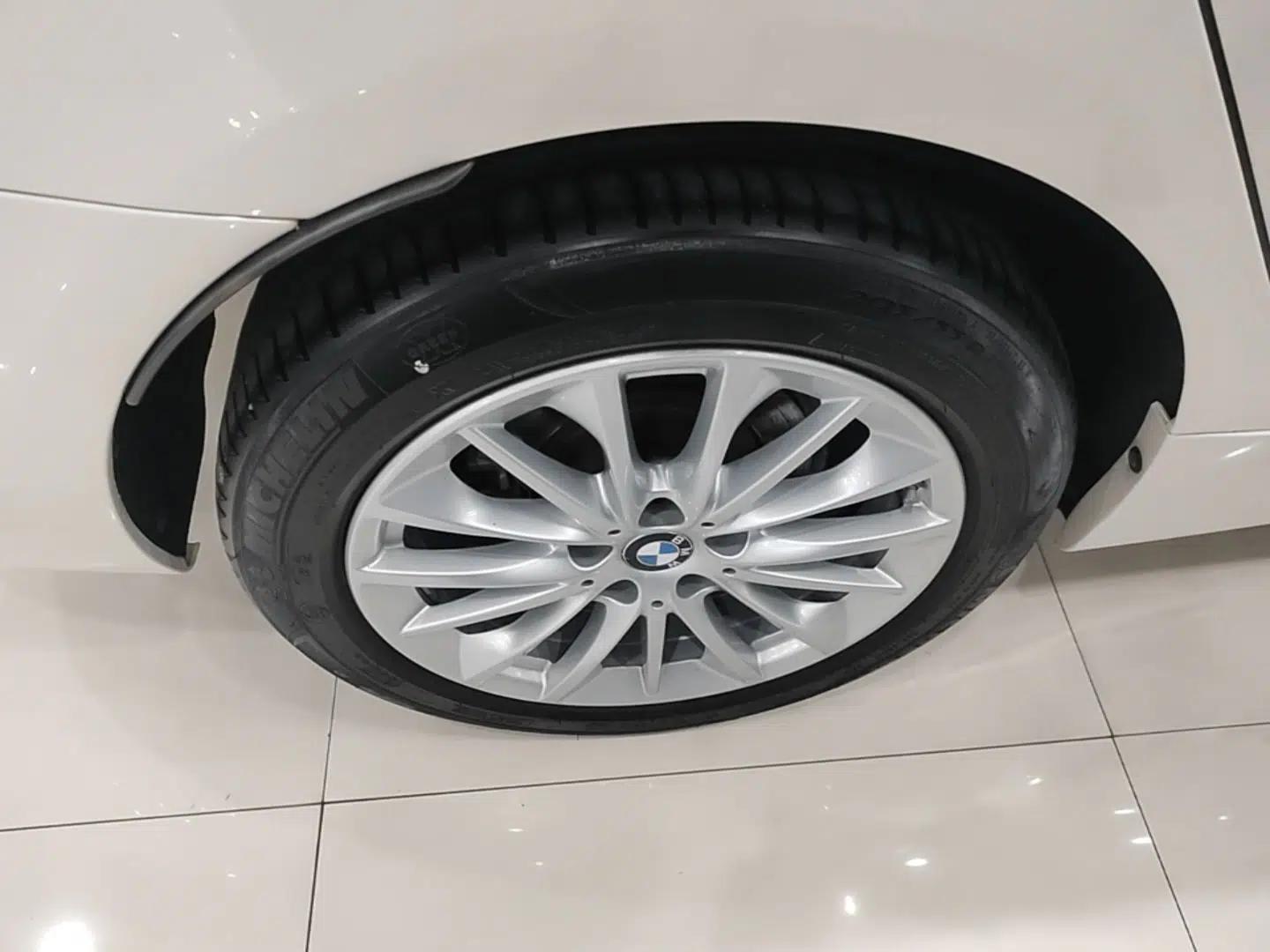 BMW 2 Series Gran Tourer 2019 220i Leading Model — миниатюра 11