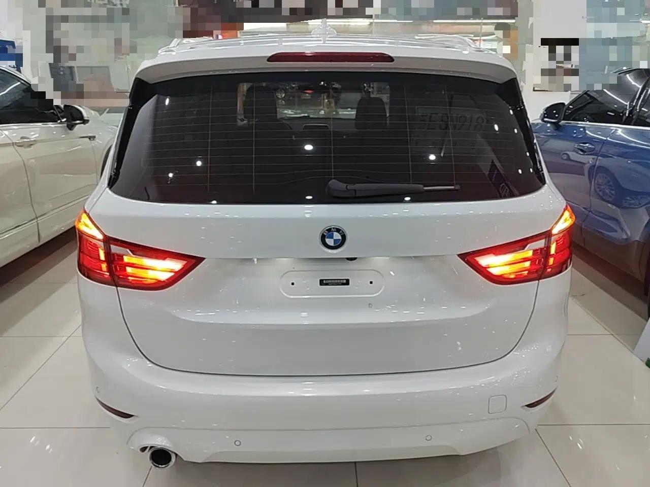 BMW 2 Series Gran Tourer 2019 220i Leading Model — миниатюра 3