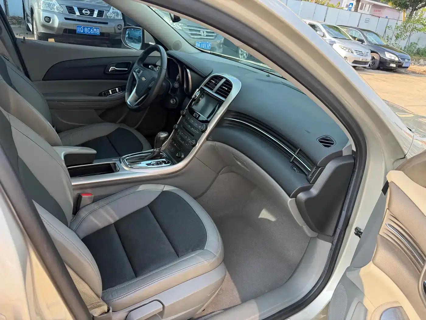 2014 Chevrolet Malibu 2.0L Automatic Luxury Edition — миниатюра 8