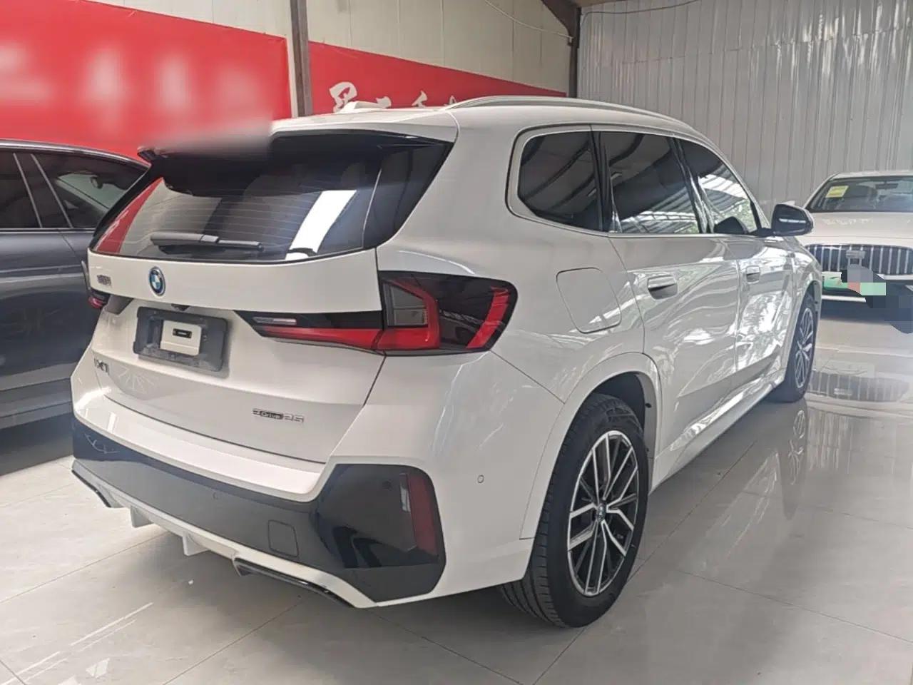 BMW iX1 2023 eDrive25L M Sport Package — миниатюра 6