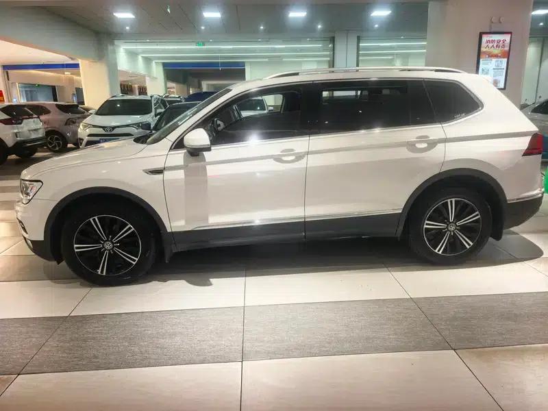 Tiguan L 2020 330TSI Automatic 2WD Panoramic Comfort Edition (China VI Emission Standard) — миниатюра 3