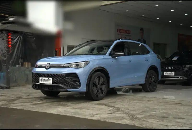 Tiguan L 2024 Pro 380TSI AWD R-Line Supreme Edition — миниатюра 1