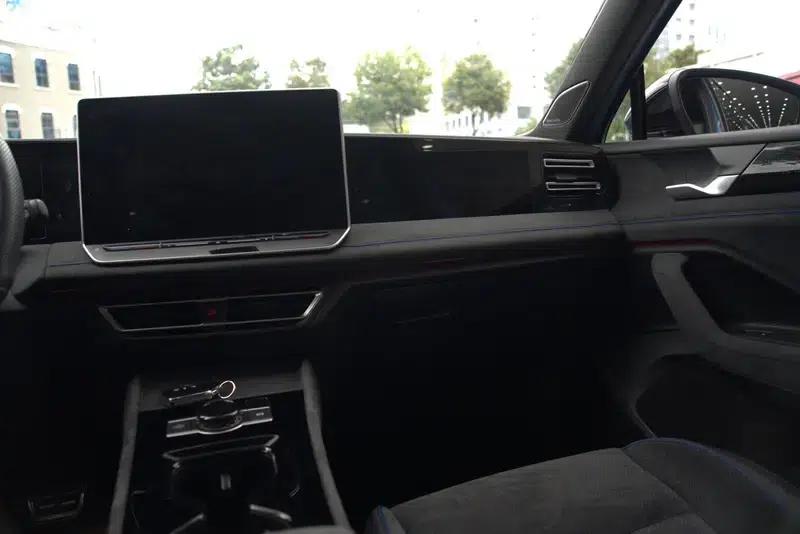 Tiguan L 2024 Pro 380TSI AWD R-Line Supreme Edition — миниатюра 11