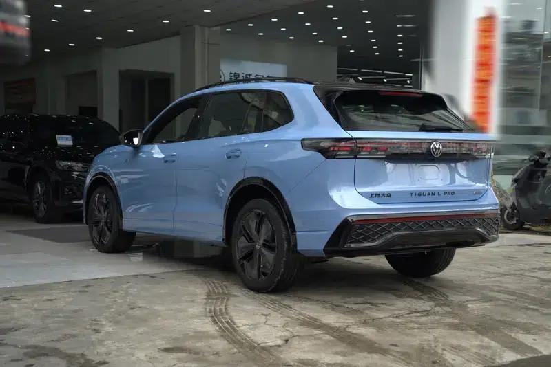 Tiguan L 2024 Pro 380TSI AWD R-Line Supreme Edition — миниатюра 3