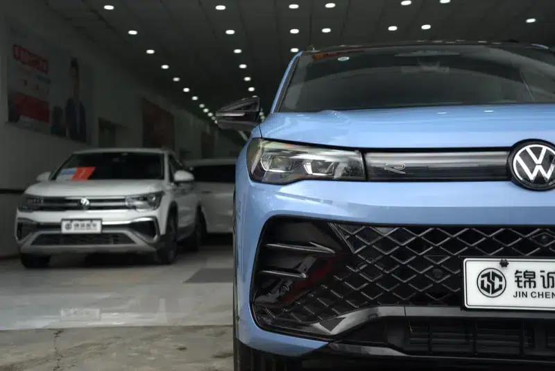 Tiguan L 2024 Pro 380TSI AWD R-Line Supreme Edition — миниатюра 9