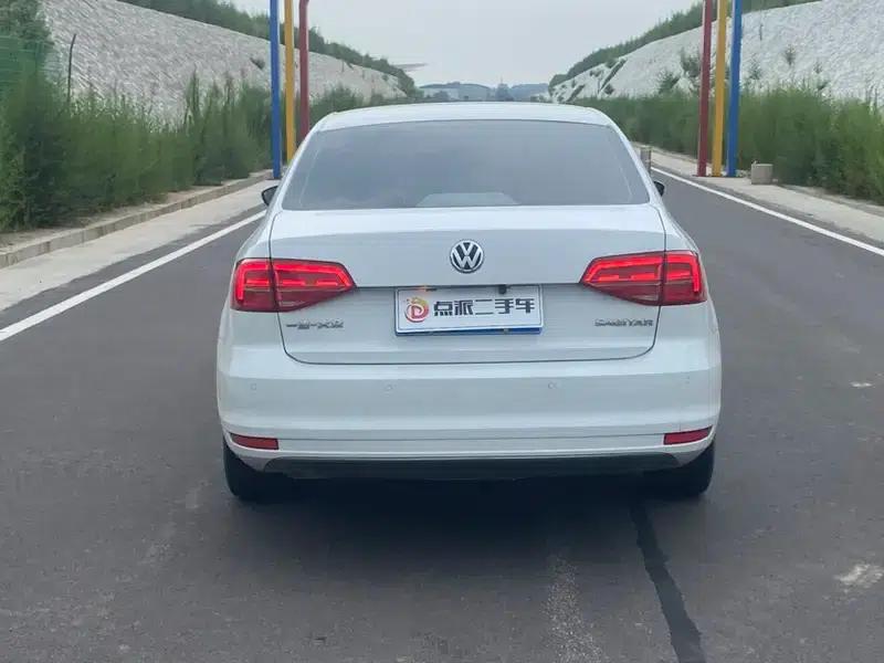2018 Volkswagen Sagitar 1.6L Manual Comfort Edition — миниатюра 5