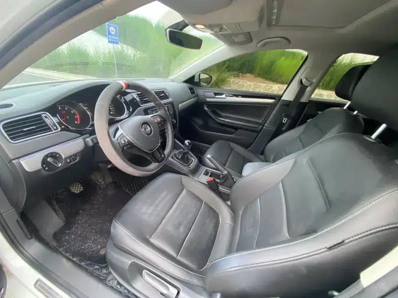 2018 Volkswagen Sagitar 1.6L Manual Comfort Edition — миниатюра 9