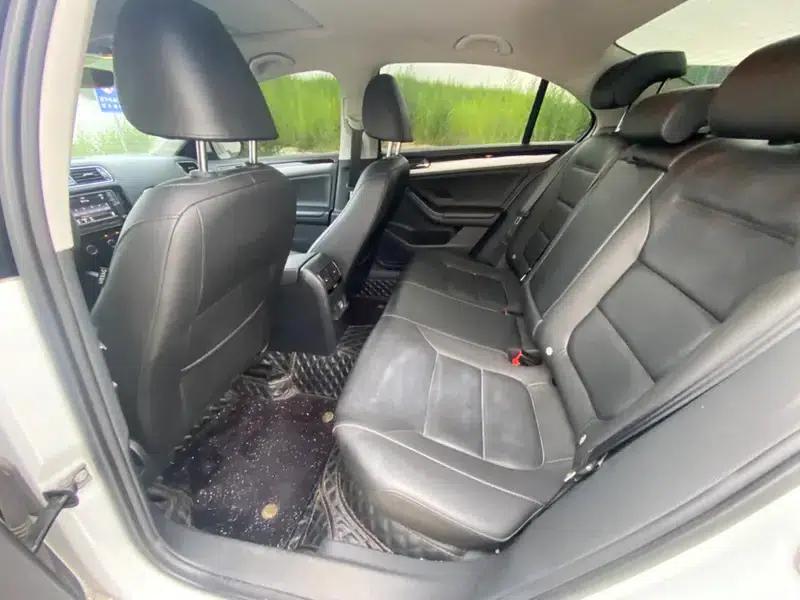 2018 Volkswagen Sagitar 1.6L Manual Comfort Edition — миниатюра 10