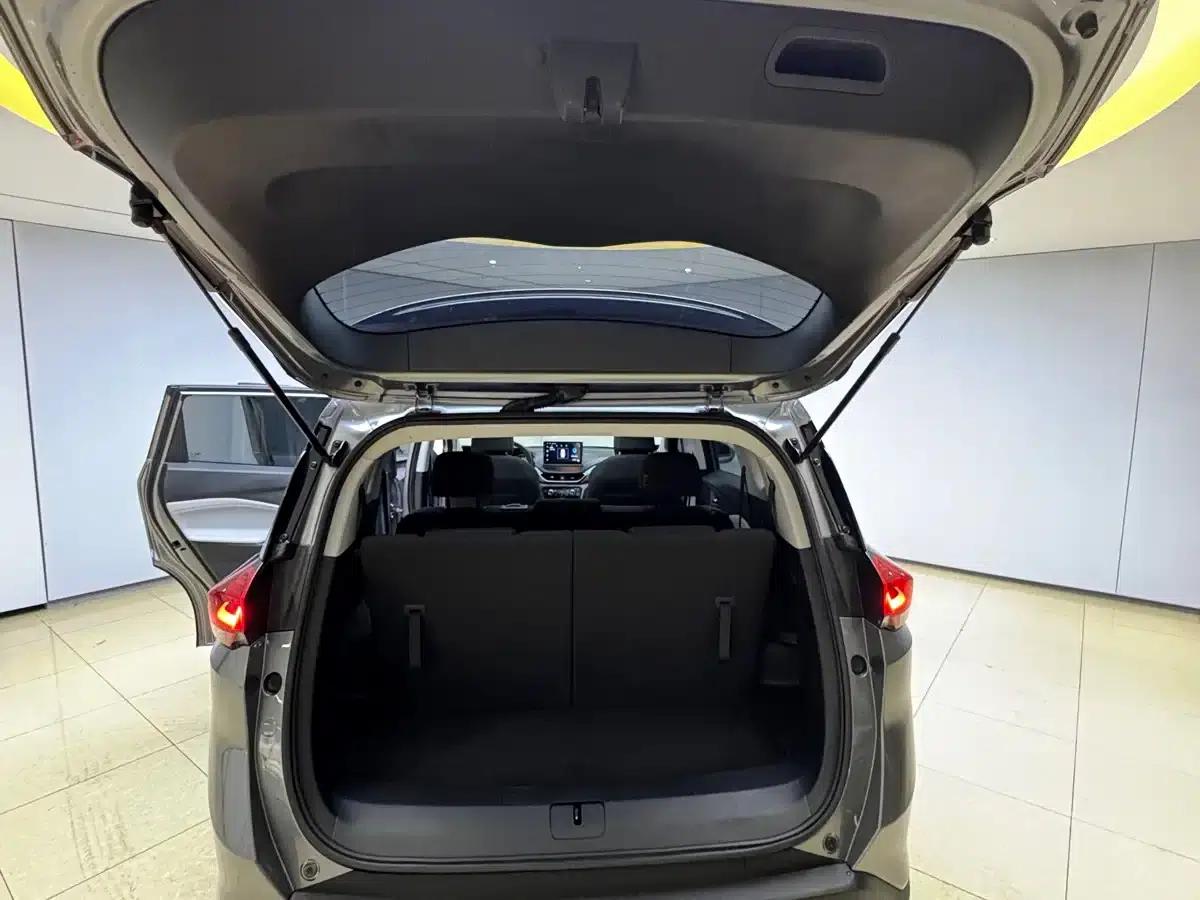 2020 Chevrolet Orlando Mild Hybrid 530T Automatic Enjoy Edition (5+2 models) — миниатюра 11
