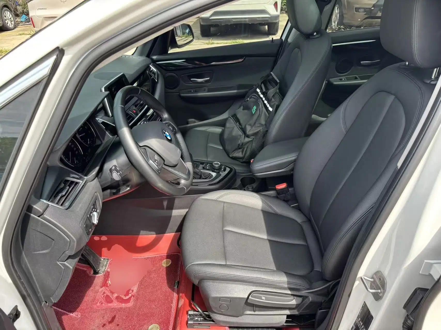 BMW 2 Series Active Tourer 2018 218i Leading Model — миниатюра 17