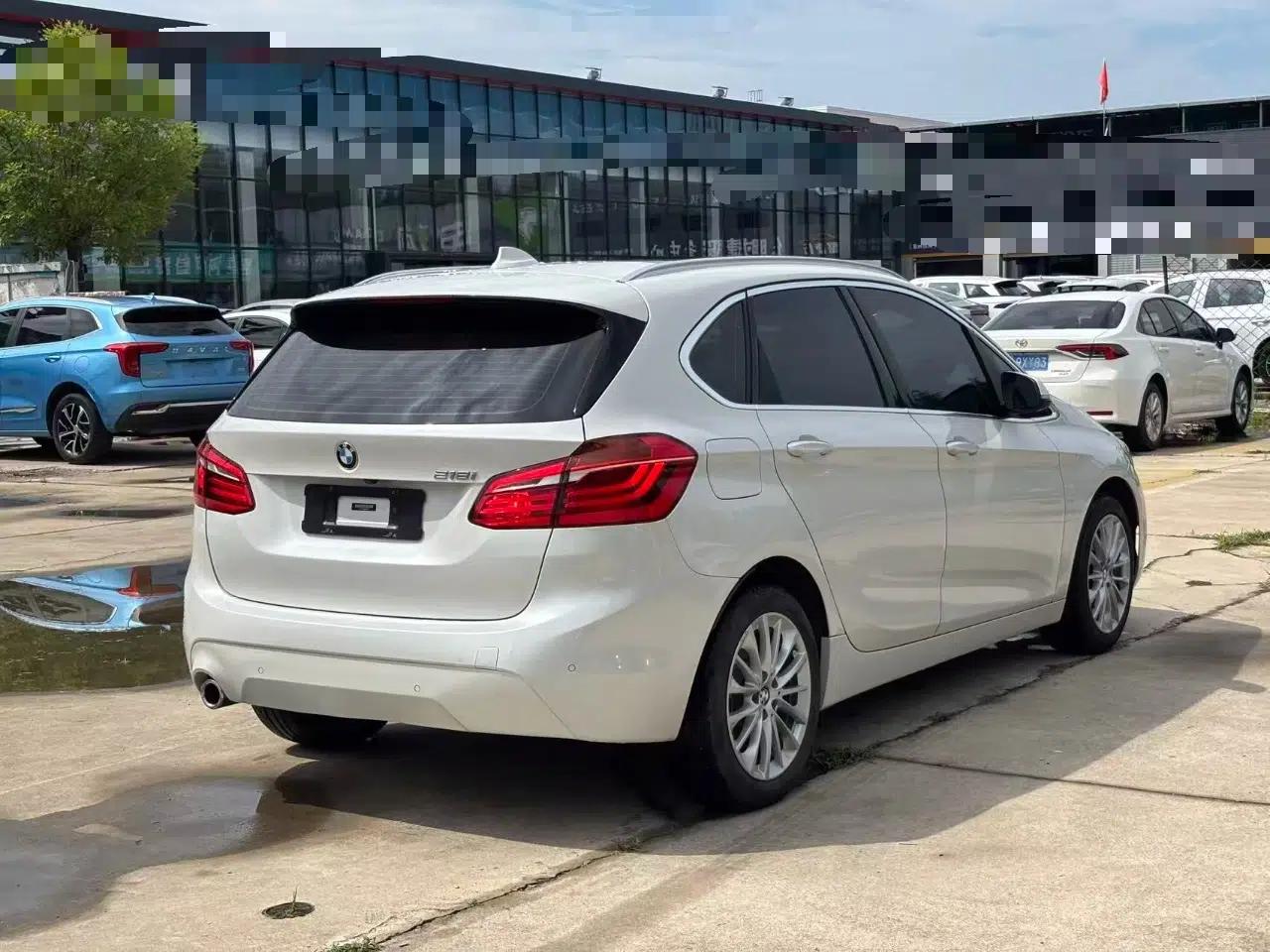 BMW 2 Series Active Tourer 2018 218i Leading Model — миниатюра 6