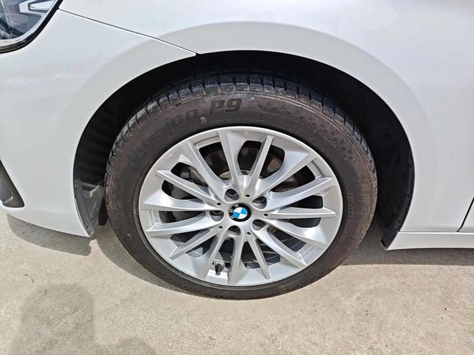 BMW 2 Series Active Tourer 2018 218i Leading Model — миниатюра 10