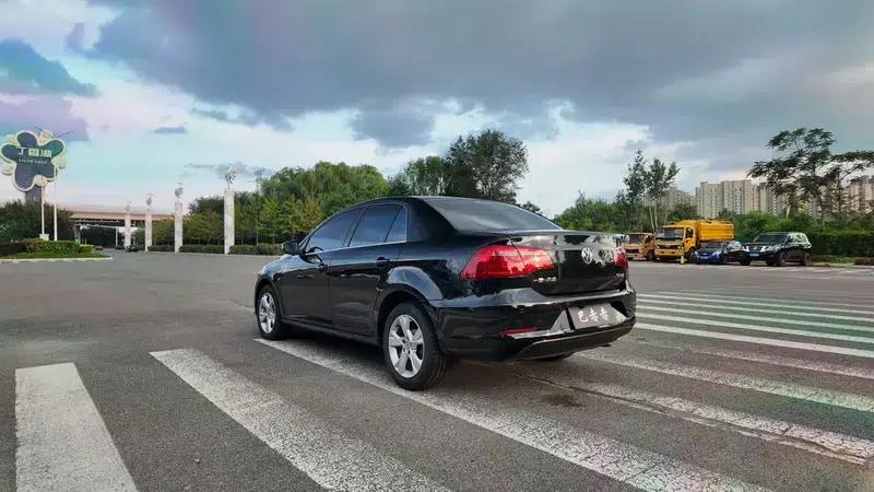 2014 Volkswagen Bora 1.6L Automatic Comfort Model — миниатюра 4