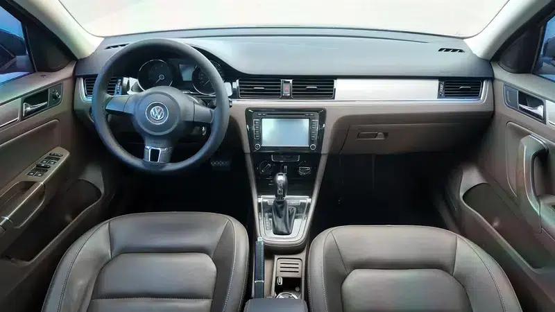 2014 Volkswagen Bora 1.6L Automatic Comfort Model — миниатюра 7