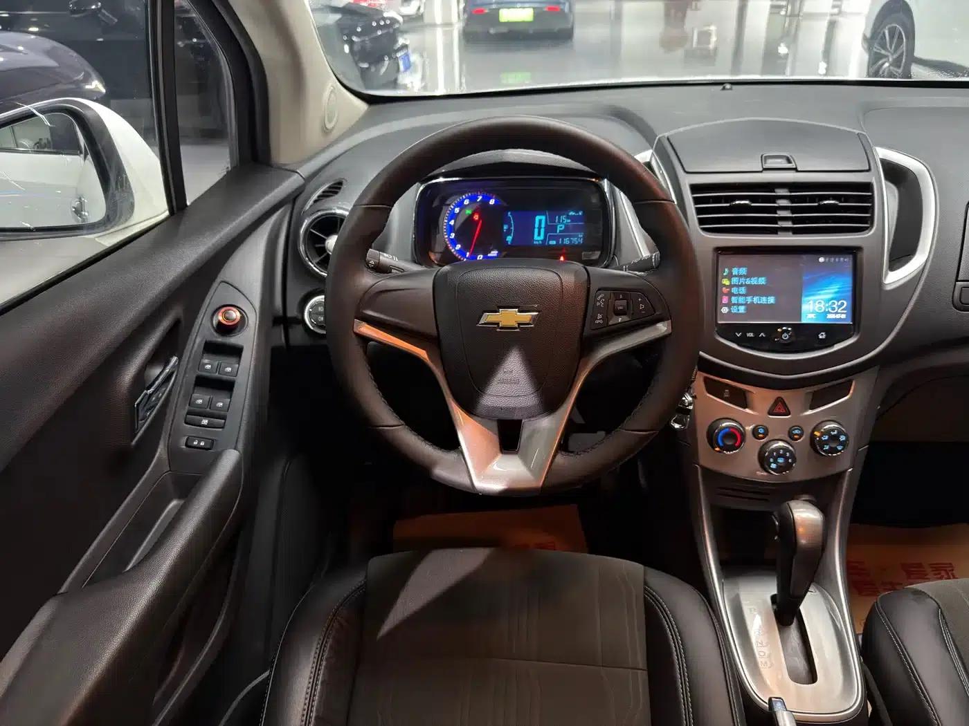 Chevrolet Trax 2014 1.4T Automatic 2WD Luxury — миниатюра 9