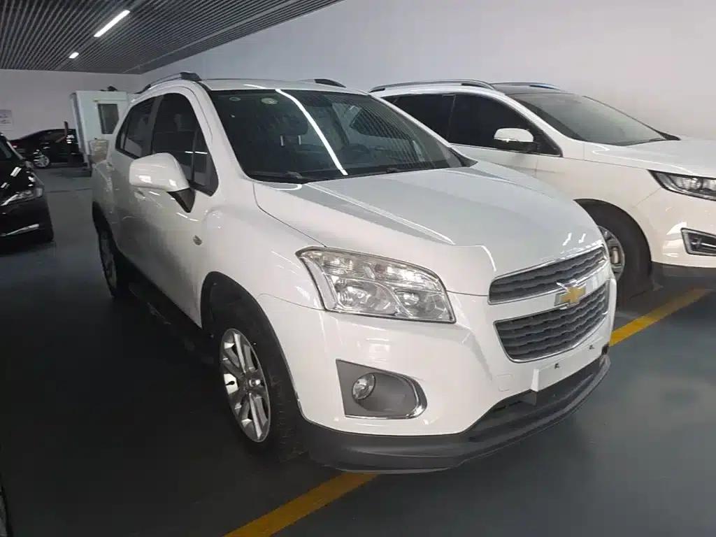Chevrolet Trax 2016 1.4T Automatic 2WD Comfort Sunroof Edition — миниатюра 4