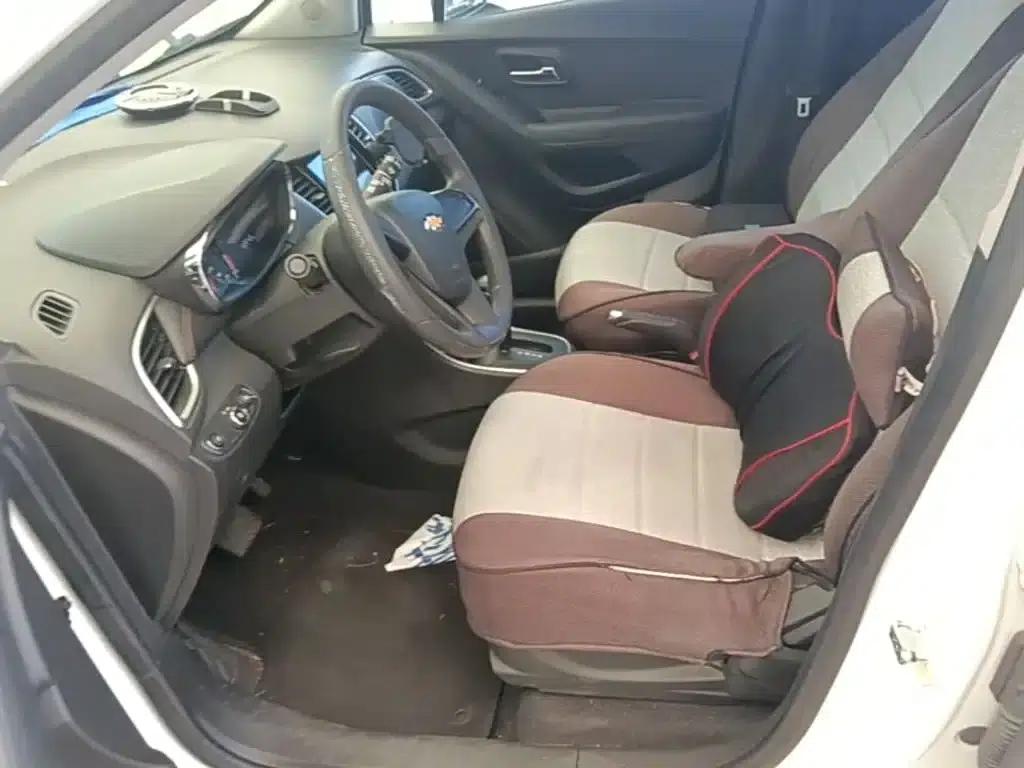 Chevrolet Trax 2018 330T Automatic 2WD Elite — миниатюра 22