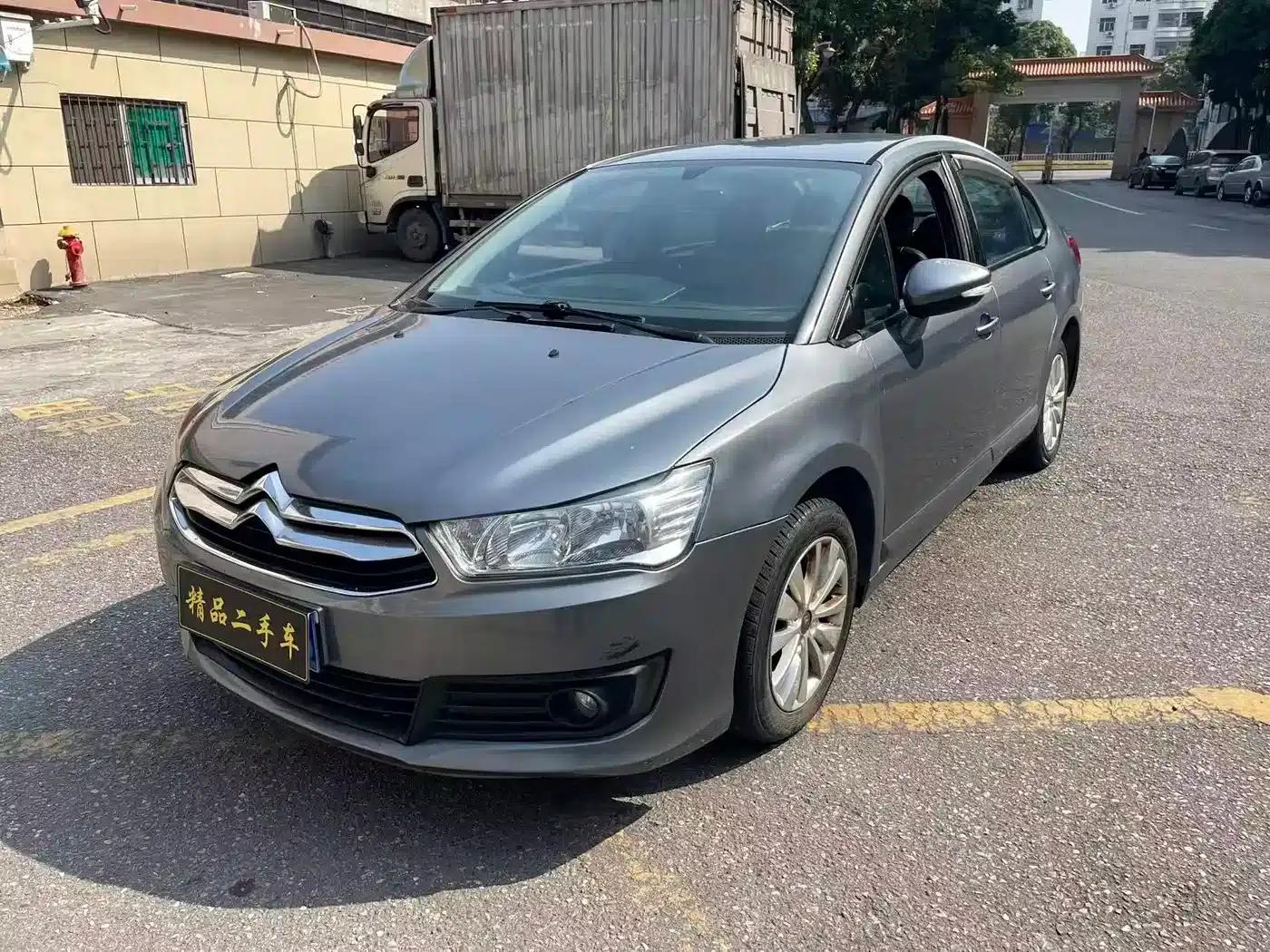 Citroën C4 2013 Sedan 1.6L Manual Premium Edition — миниатюра 1