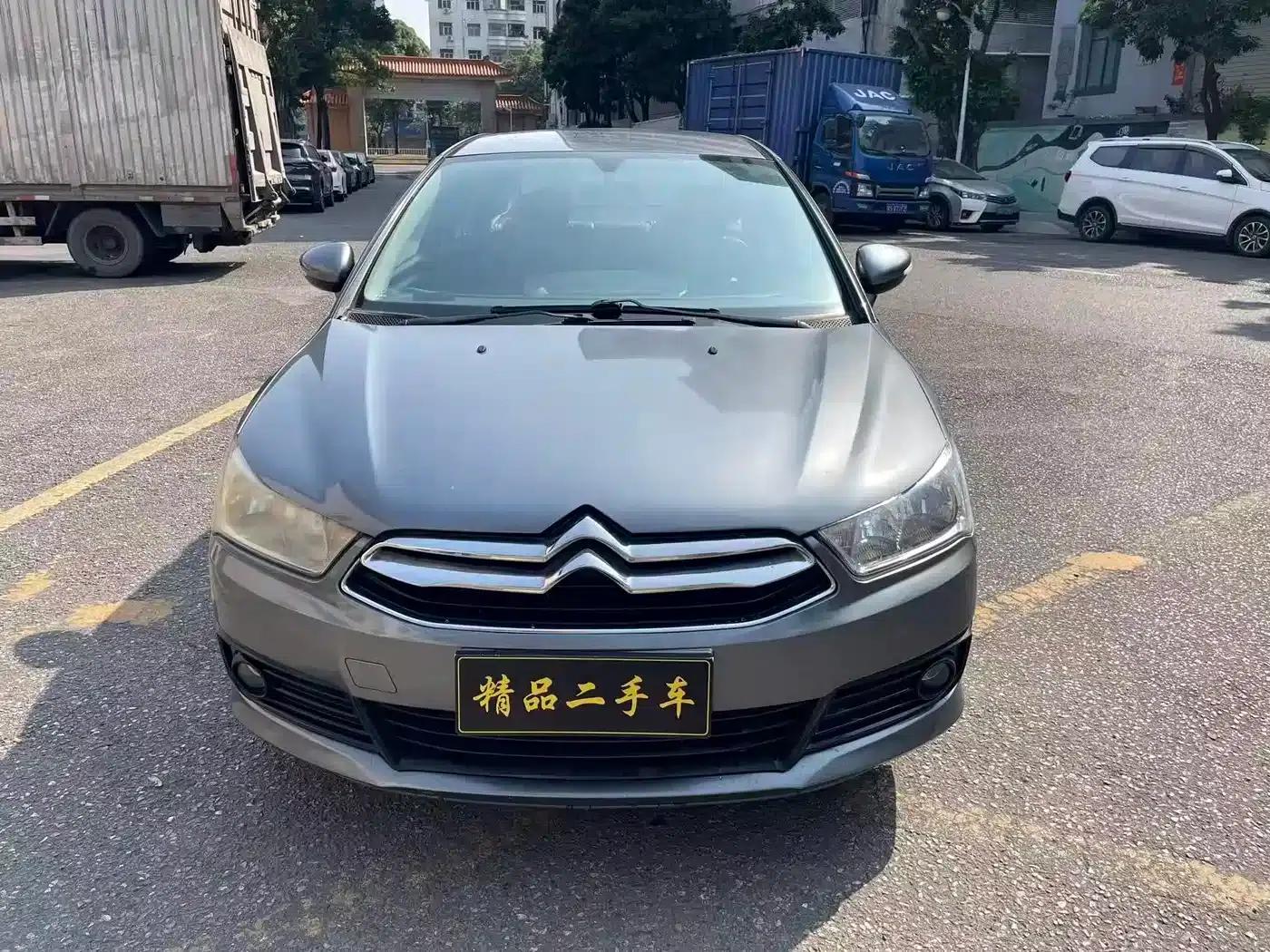 Citroën C4 2013 Sedan 1.6L Manual Premium Edition — миниатюра 2