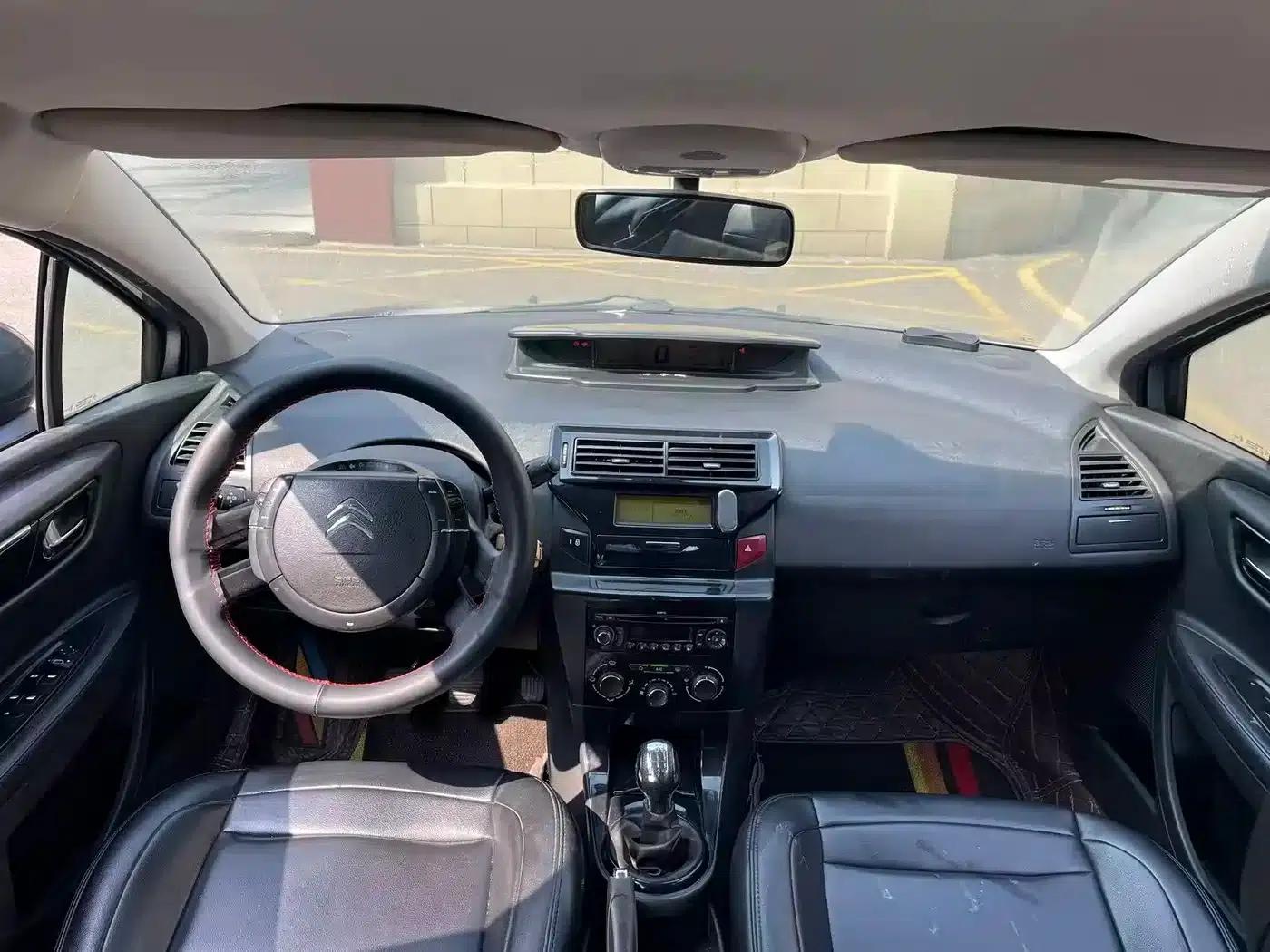 Citroën C4 2013 Sedan 1.6L Manual Premium Edition — миниатюра 10