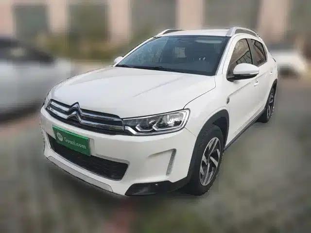 Citroën C3-XR 2015 1.6L Manual Pioneer Edition