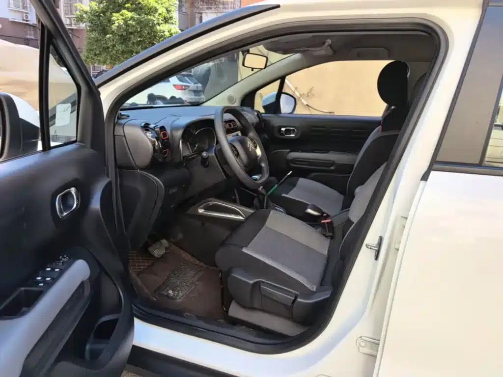 2018 C4 AIRCROSS 230THP Automatic Elegance Edition — миниатюра 16