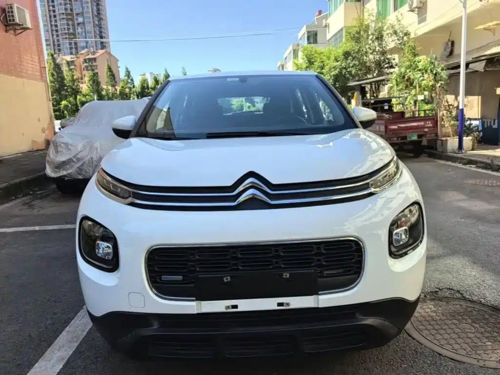 2018 C4 AIRCROSS 230THP Automatic Elegance Edition — миниатюра 3