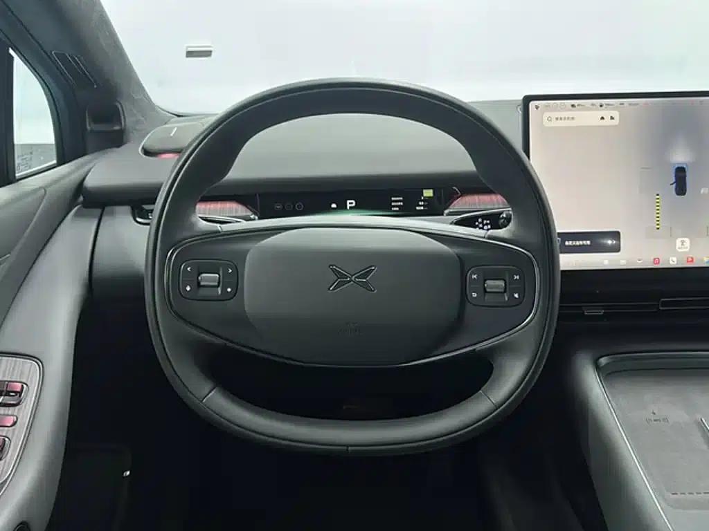 XPeng P7+ 2026 Range Extended 1550 Max Tech Edition — миниатюра 17