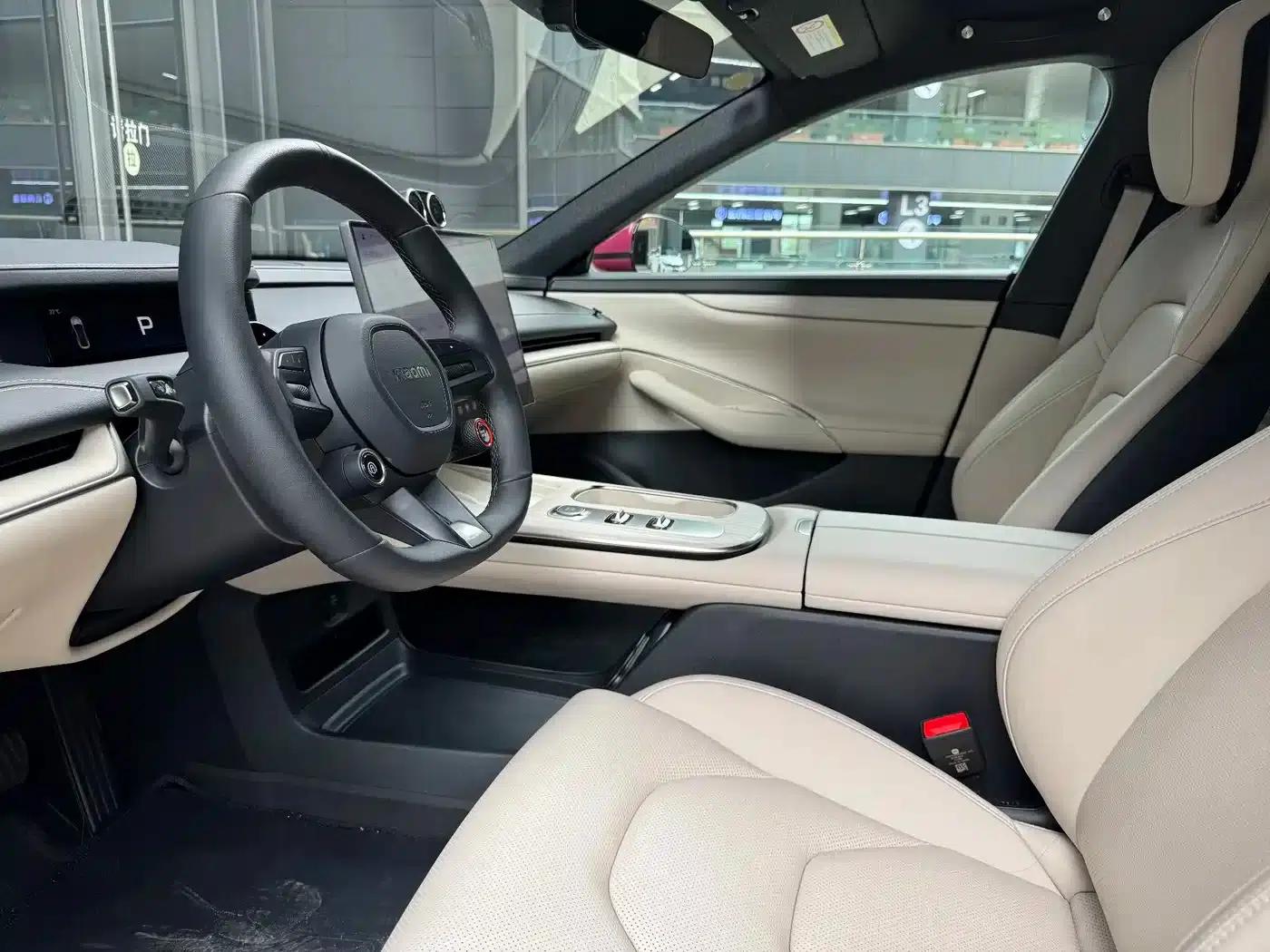 Xiaomi SU7 2024 Rear-Wheel Drive Long Range Advanced Intelligent Driving Pro Edition — миниатюра 4
